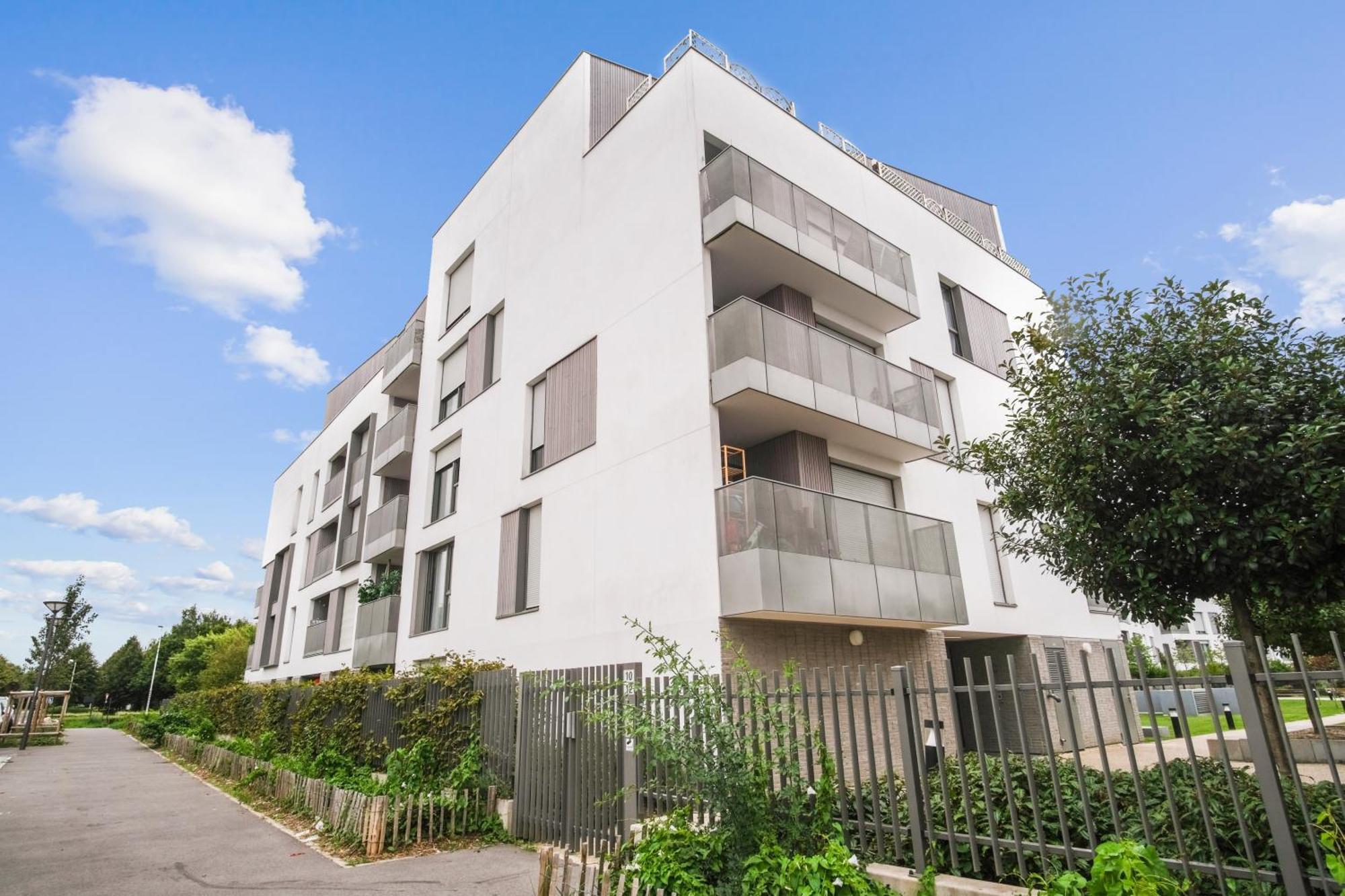 Apartamento Chic Apart Disneyland With Terrace Bussy-Saint-Georges Exterior foto